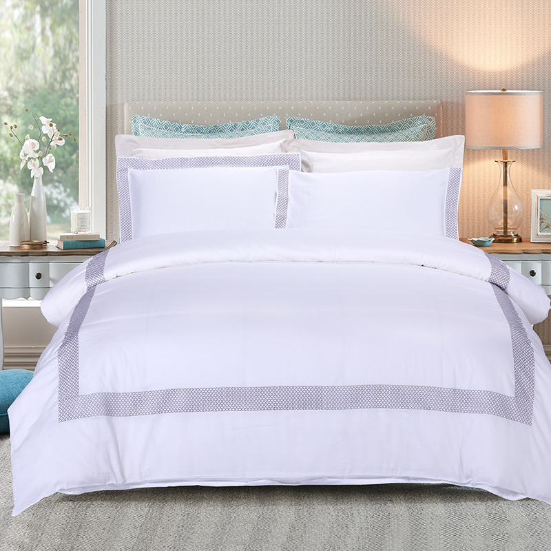 การออกแบบเย็บปักถักร้อยใหม่การออกแบบโรงงานที่กำหนดเองชุดเครื่องนอนโรงแรมหรู