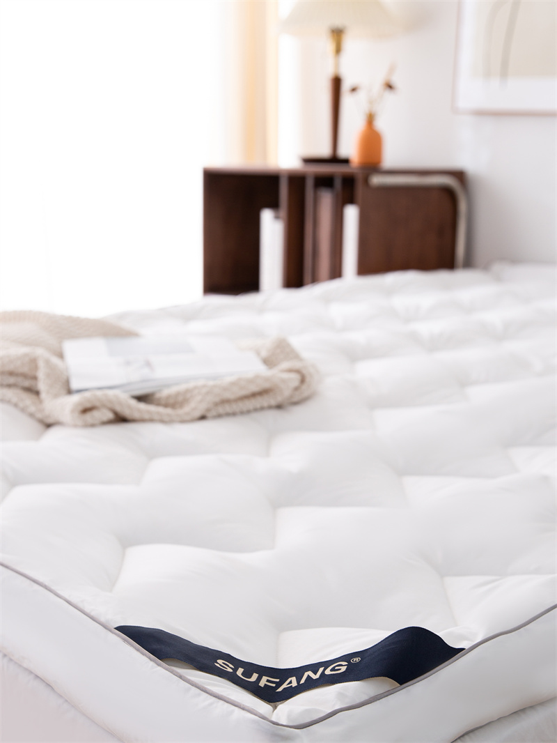 ท็อปเปอร์ที่นอนไมโครไฟเบอร์ดีไซน์ Wave Quilting ท็อปเปอร์ที่นอนไมโครไฟเบอร์ดีไซน์ Wave Quilting