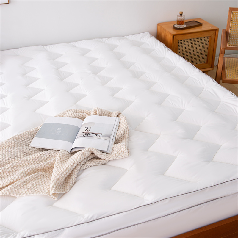 ท็อปเปอร์ที่นอนไมโครไฟเบอร์ดีไซน์ Wave Quilting ท็อปเปอร์ที่นอนไมโครไฟเบอร์ดีไซน์ Wave Quilting