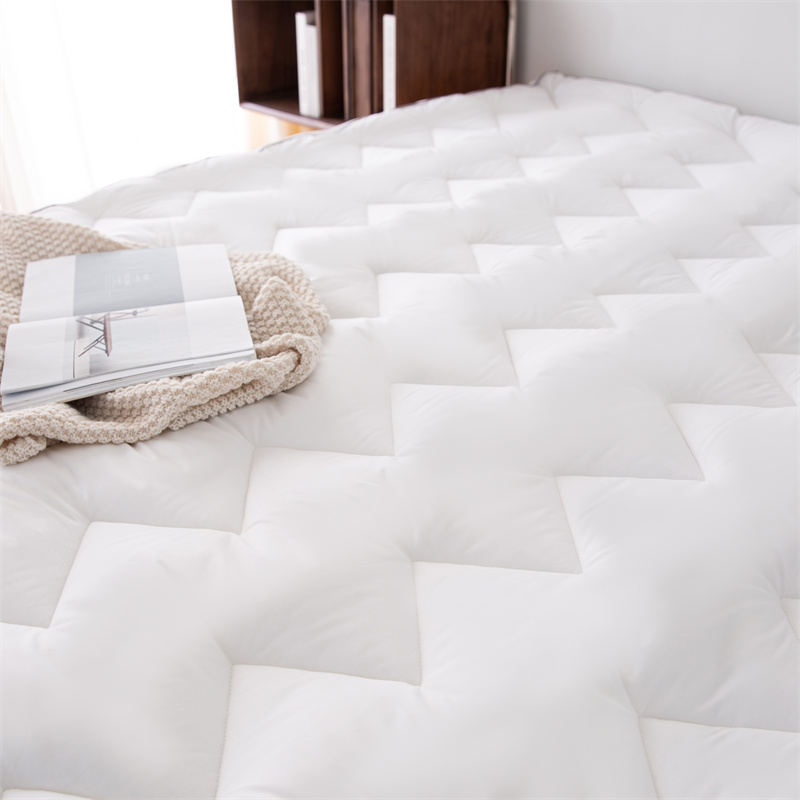 ท็อปเปอร์ที่นอนไมโครไฟเบอร์ดีไซน์ Wave Quilting ท็อปเปอร์ที่นอนไมโครไฟเบอร์ดีไซน์ Wave Quilting
