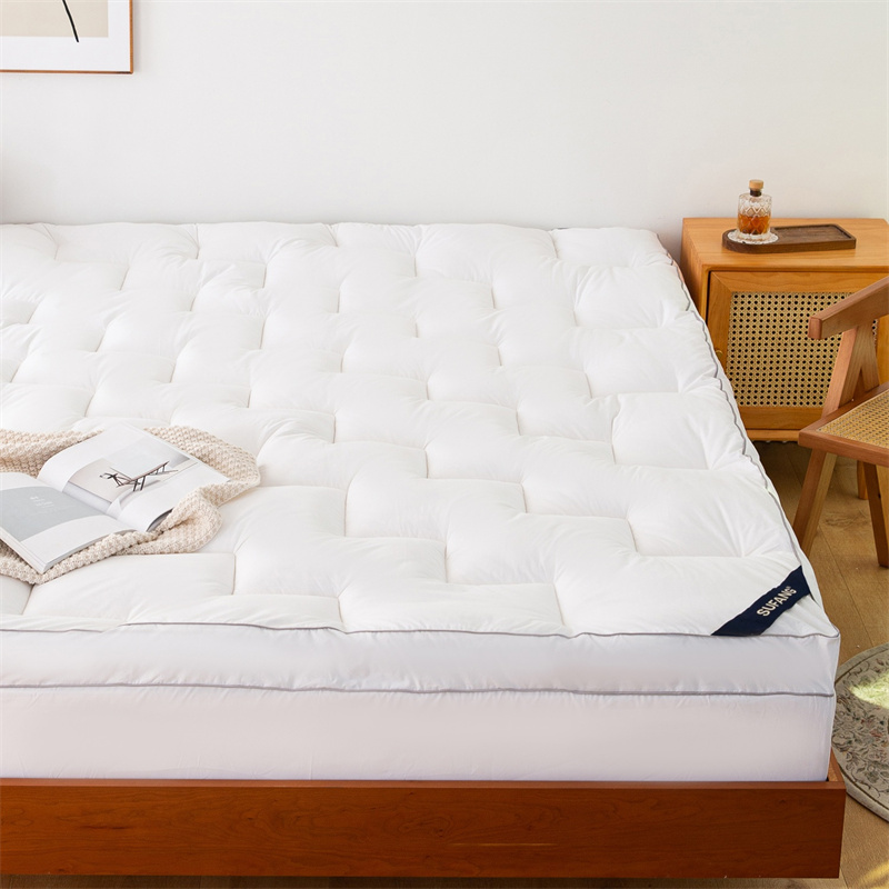 ท็อปเปอร์ที่นอนไมโครไฟเบอร์ขนาดควีนไซส์ 5 ซม. 7 ซม. สูง 10 ซม ท็อปเปอร์ที่นอนไมโครไฟเบอร์ขนาดควีนไซส์ 5 ซม. 7 ซม. สูง 10 ซม