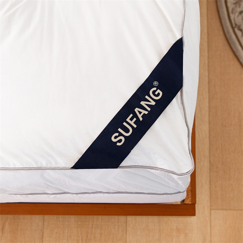 ท็อปเปอร์ที่นอนไมโครไฟเบอร์ขนาดควีนไซส์ 5 ซม. 7 ซม. สูง 10 ซม ท็อปเปอร์ที่นอนไมโครไฟเบอร์ขนาดควีนไซส์ 5 ซม. 7 ซม. สูง 10 ซม