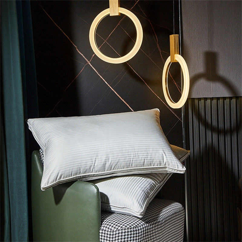 หมอนไส้เป็ดสามชั้น หมอนผ้าต่วน หมอนไส้เป็ดสามชั้น หมอนผ้าต่วน