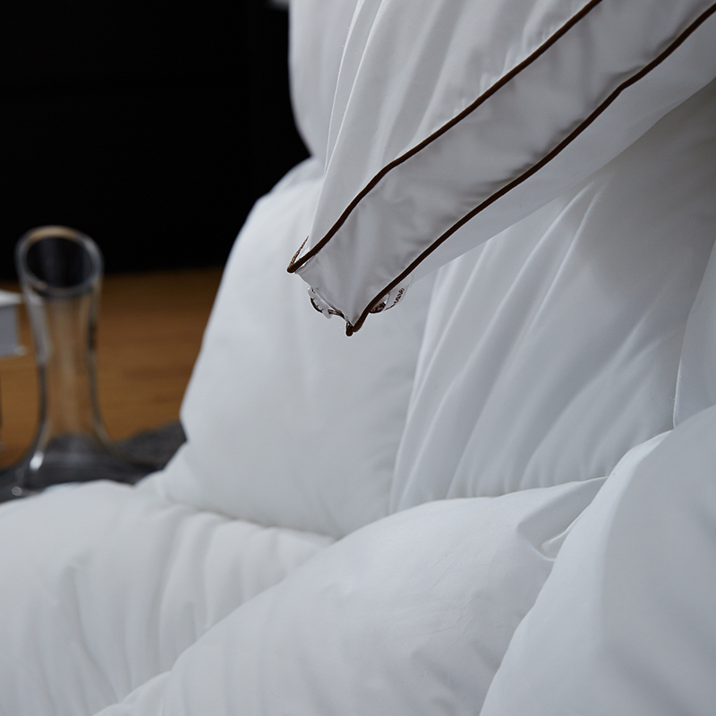 ผ้านวมขนเป็ดนุ่มอุ่นพร้อมท่อผ้าฝ้าย 100% ผ้านวมขนเป็ดนุ่มอุ่นพร้อมท่อผ้าฝ้าย 100%