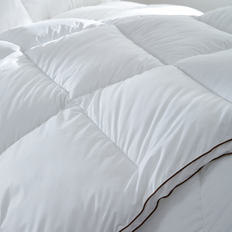 ผ้านวมขนเป็ดนุ่มอุ่นพร้อมท่อผ้าฝ้าย 100% ผ้านวมขนเป็ดนุ่มอุ่นพร้อมท่อผ้าฝ้าย 100%